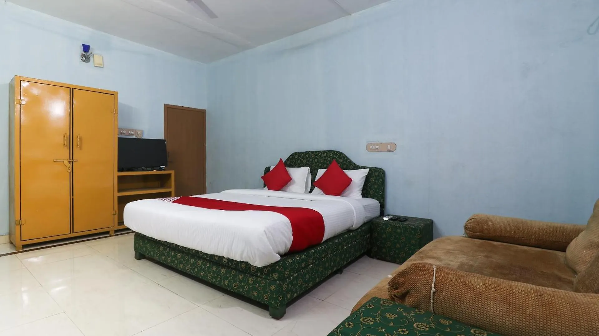 Hotel O Sandhra Apartments Poovar 4*,  インド