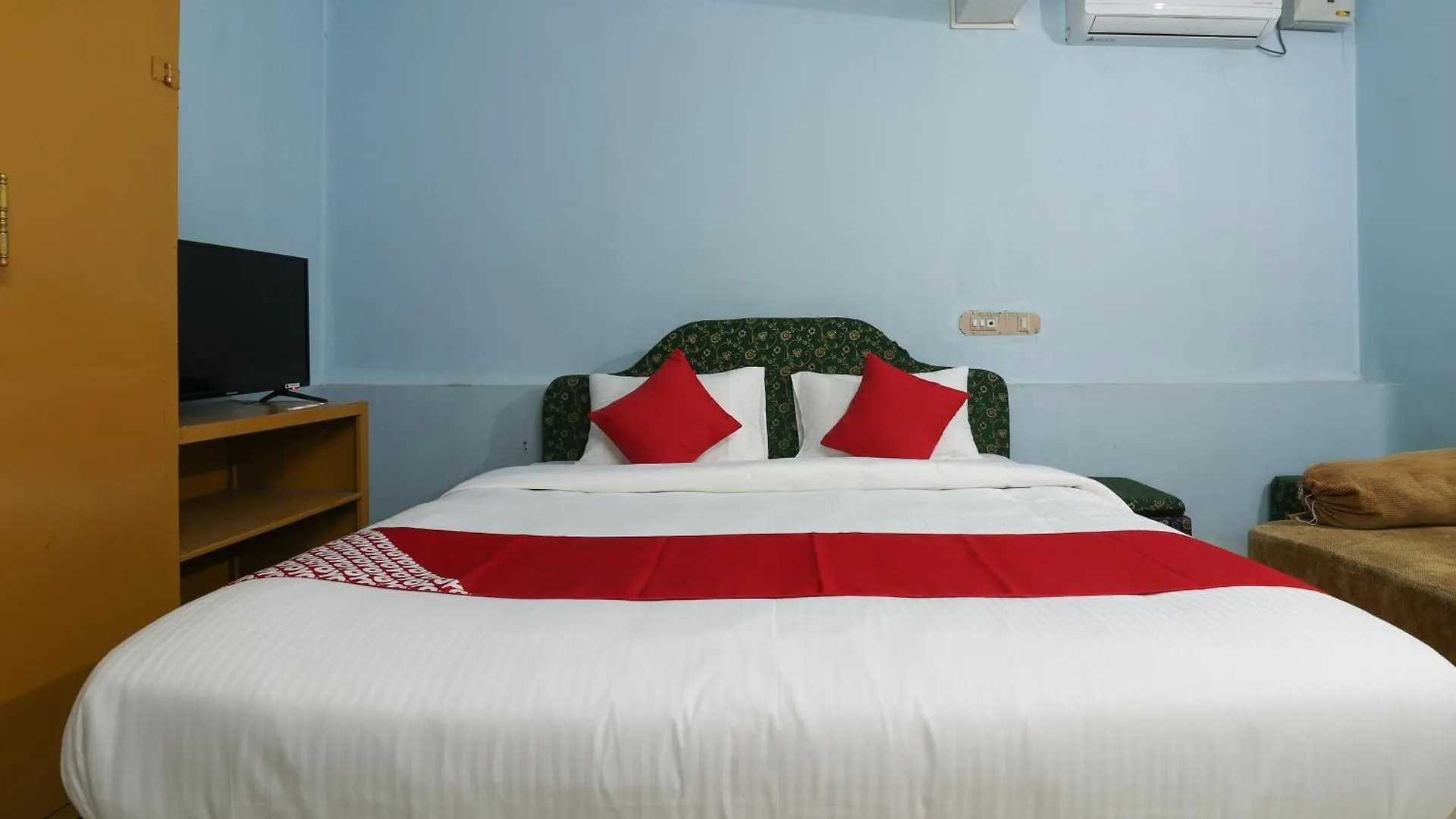 Hotel O Sandhra Apartments Poovar 4*,  インド